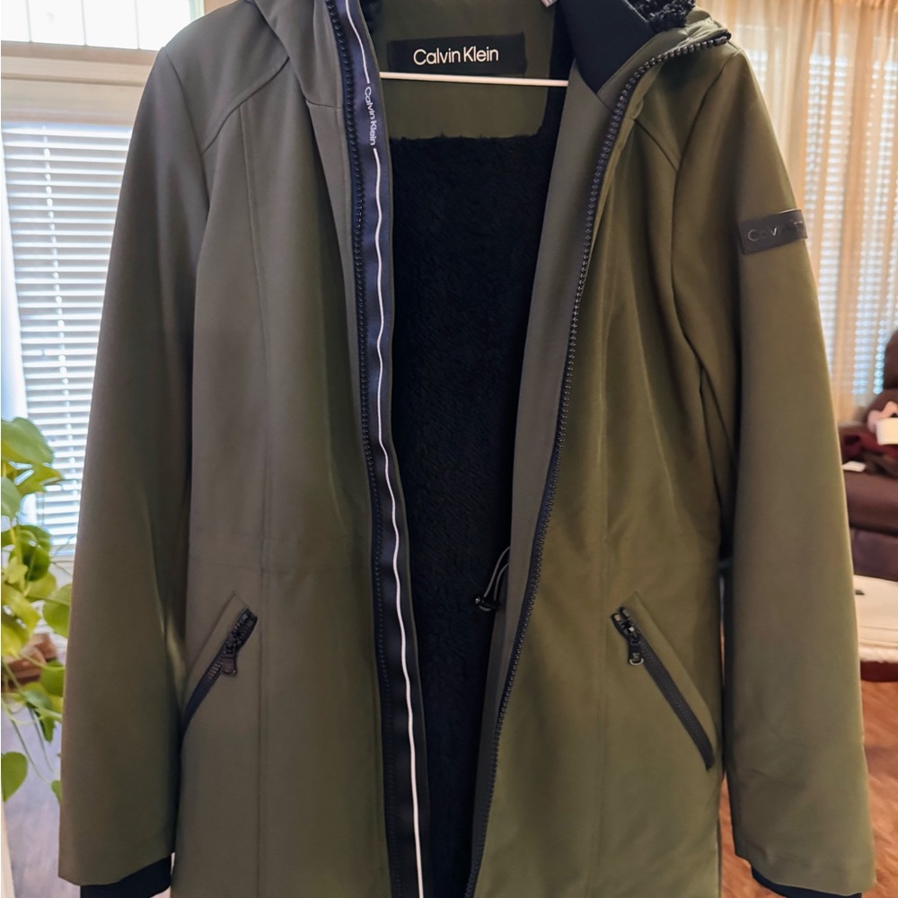Calvin Klein women’s Green Parka